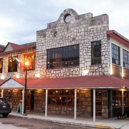 Hotel Cascada Inn Creel Eksteriør billede